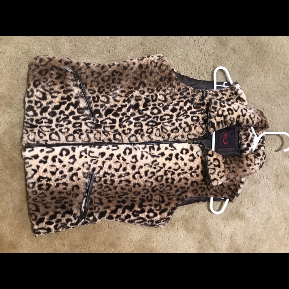 Fur vest